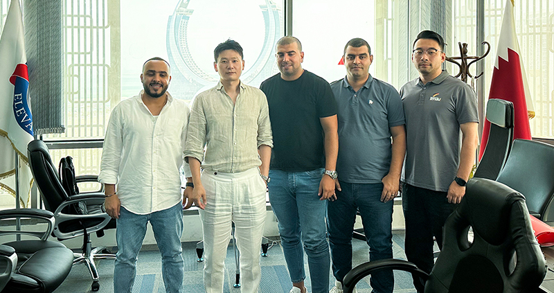 Kürzlich haben Cong Sun, Marketingdirektor für Übersee bei TENAU ELEVATOR, Gavin Yao, Regionalmanager für den Markt im Nahen Osten, und Yangyang Li, After-Sales-Ingenieur für Elektrotechnik, unsere Partner in mehreren Ländern und Regionen im Markt im Nahen Osten besucht